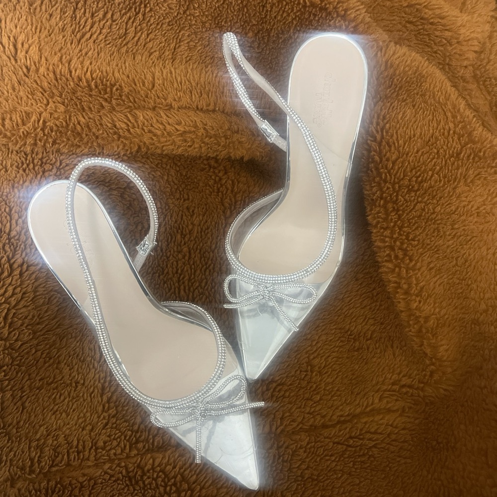 Cute stylidh heels for sale only worn once but in great condition